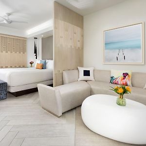 Premiere Luxury Suite Private Pool